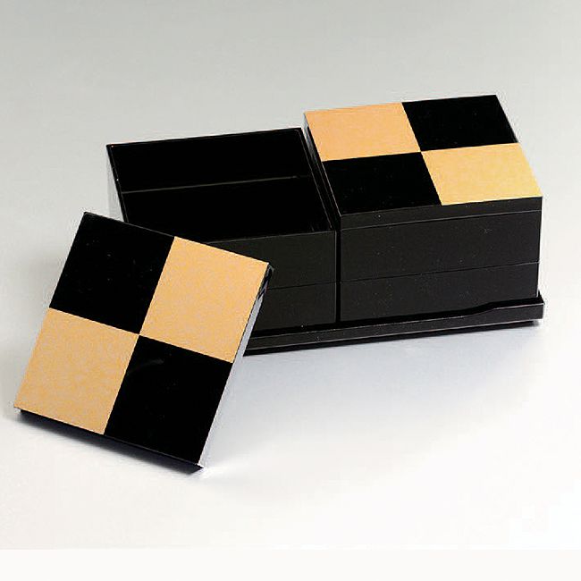 【日本製】市松GOLD4.0 二段オードブル重（朱）（黒）【和食器 漆器 重箱 弁当箱 正月】 |プチギフトのルナ・ルーチェ